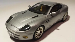 1/43 AUTO COCHE CAR ASTON MARTIN V12 VANQUISH , GRIS - Imagen 1 de 1