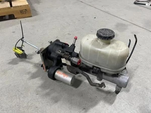 Refuerzo de freno maestro hidráulico Ford F450 Super Duty 05 6,0 L 4x2 usado - Imagen 1 de 10