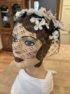 VINTAGE Navy Net Veil Hat with Velvet Bows White & Pink Flowers 1950s-1960s - Picture 1 of 9