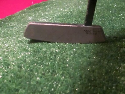 Golf Putter by Spalding, Moliter # 3 Golf Putter Very Good Shows Normal Use - Image 1 of 4