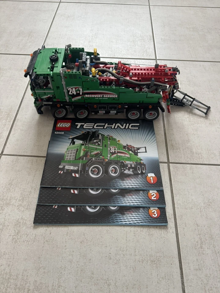 LEGO 42008 Technic Service Truck 2013 - Photo 1/1