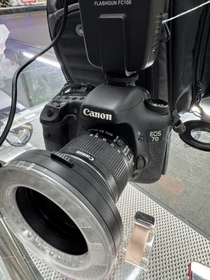Canon EOS 7D Lens 10-18mm ,85mm , 18-55mm  case - Image 1 of 4
