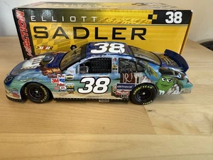 Elliott Sadler 2006 Fusion #38 Pirates…Dead Man’s Chest 1:24 Diecast Car - Picture 1 of 14