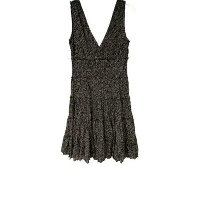 Vestido para mujer Studio M sin mangas grande negro blanco con volantes en capas  Foto 1 de 4