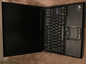 IBM ThinkPad R40 type 2682 Laptop - FOR PARTS - Picture 1 of 8