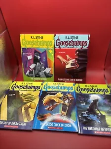 Lot of 5 Goosebumps softcover books Original Series R.L. Stine 2020 Printing New - Picture 1 of 14