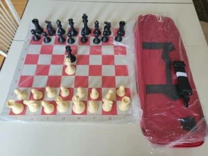 Set 4" Heavy Tournament Chess Pieces Natural/Black, Red Vinyl Board, Deluxe Bag - Picture 1 of 7