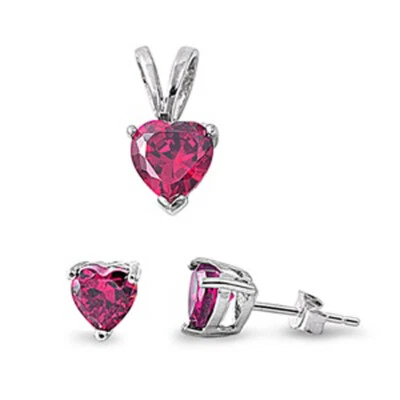 Conjunto de brincos de coração solitário simulado vermelho 0,925 prata esterlina - Imagem 1 de 2