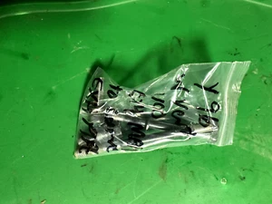 1996 YAMAHA wave venture 1100  Exhaust Manifold to Exhaust Pipe Bolts Hardware - Imagen 1 de 1