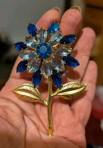 Blue Flower vintage brooch - Picture 1 of 3