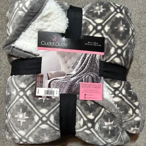 CUDDL DUDS Sherpa Throw Blanket Premium Plush  reversible Gray floral tile 50x60 - Picture 1 of 2