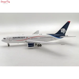 IN FLIGHT 762AM1223 - 1/200 B767-283/ER AEROMEXICO XA-FRJ WITH STAND - Bild 1 von 2