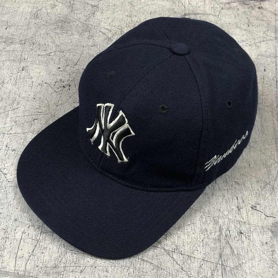 De colección MLB Yankees New York HUNTER Azul Marino Lana Acrílico Corea Gorra Sombrero Años 90’s Antiguo y2k Foto 1 de 4