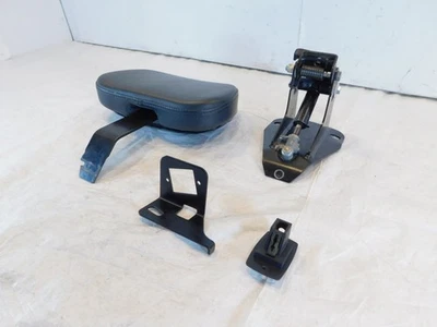 Harley Davidson Road King Electra Glide Rider Front Seat Backrest & Brackets - Image 1 of 4