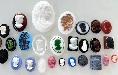 Lote de 26 cabinas camafeo vintage con incrustaciones elevadas talladas al revés Foto 1 de 2