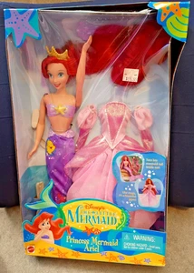 Disney's La Sirenetta BAMBOLA ARIEL NRFB 17593 - Foto 1 di 7