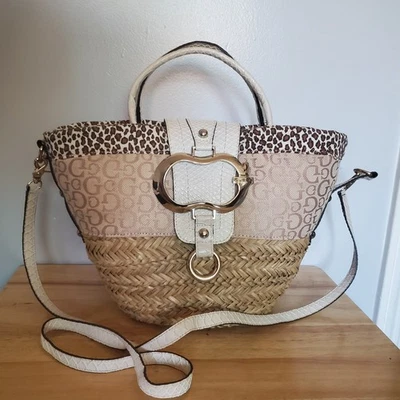 Bolso de Mano Guess Paja con G Lona Estampado de Guepardo Bandolera DEFECTUOSO boho Foto 1 de 4