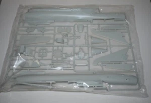 REVELL EUROFIGHTER TYPHOON 04783 ⭐PARTS⭐ SPRUE A-UPR FUSELAGE+RADOME+MORE 1/32 - Picture 1 of 3