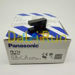 1PCS For Panasonic SUNX PM-F54 PMF54 NEW - Picture 1 of 3