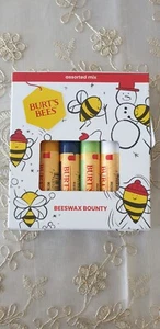 Burt's Bees Wax Bounty Mix Assortito Confezione da 4 Balsamo Labbra Confezione Regalo Nuovo - Foto 1 di 3