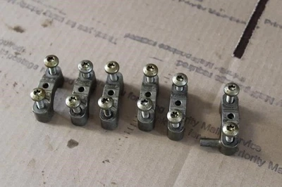 BMW 328i 328xi 2007 2008 2009 2010 2011 tapas de cojinetes excéntricas del árbol de levas N52N Foto 1 de 4