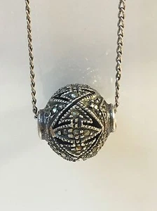 Vintage Sterling Silver Round Pendant, Charm, Necklace, 19.5" Long - Picture 1 of 4