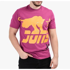 Converse - Picture 1 of 4