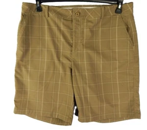 UNDER ARMOUR HeatGear Golfshorts Herren 40 x 10 hellbraun kariert Performance Bootfahren Freizeit - Bild 1 von 8