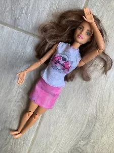 2020 Mattel Barbie Made to Move #DJY08 Barbie Puppe rosa Pudel Herz Top M - Bild 1 von 20