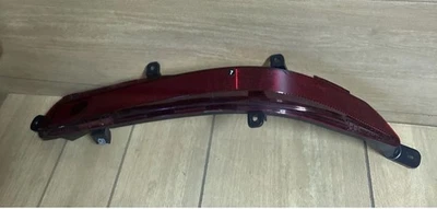 Lámpara de señal reflectora trasera lado del pasajero OEM 20-23 Cadillac XT6 84776400 Foto 1 de 4