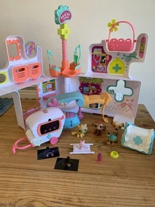 Littlest Pet shop Hospital Playset Bundle With Accessories - Picture 1 of 1