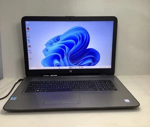 HP 17-Y000NA, AMD E2-7110 Radeon R2 grafica @1,80 GHz, 16 GB RAM, 480 GB SSD, WIN 11 - Foto 1 di 11