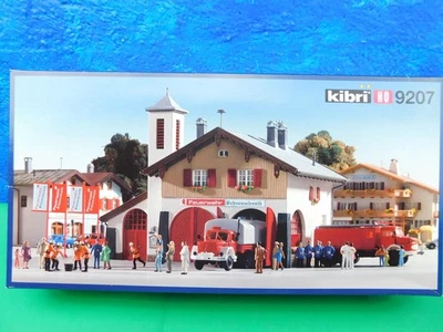 F16 Kibri H0 Bausatz 9207 Feuerwehr Schneuzelreuth inkl. Fahrzeuge OVP TOP - Bild 1 von 4