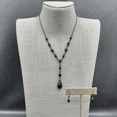 Avon Black Glass Jewelry Set Necklace Earring Teardrop Y Pendant Faceted Fashion - Image 1 of 4