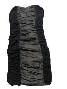 Schwarzes ärmelloses Kleid mit Punkten und Rüschen - Medium - Bild 1 von 4