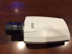 AXIS IP network web POE 211M security surveillance cam camera with PENTAX Lens - Picture 1 of 1