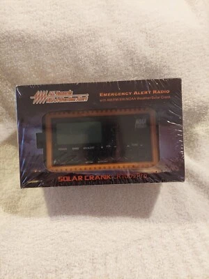 NOAA Solar Crank CR1009  Emergency Weather Alert Radio  W / AM/FM/SW Broadcast - Image 1 of 4