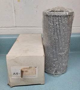 8320265 JLG Hydraulic Fluid Filter Element Intank Return - Picture 1 of 5