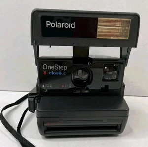 Macchina fotografica Polaroid One Step Close Up 600 con flash e cinghia integrati - leggere desc. - Foto 1 di 13