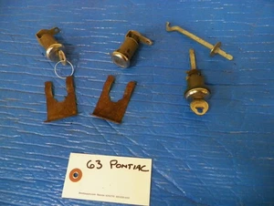 Pontiac 1963 juego de cerraduras puertas maletero con llaves - Imagen 1 de 5
