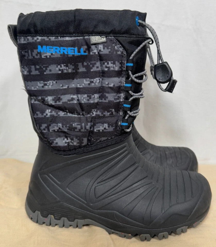 Botas salvavidas Merrell Snow Quest negras grises aisladas para jóvenes talla 2 EE. UU. Foto 1 de 4