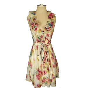 Ark & Co. 60% Silk Floral Feminine Wrap Dress. Medium - Picture 1 of 4
