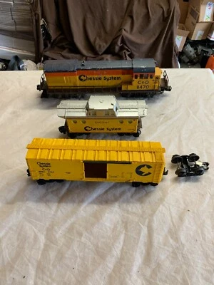Lionel C&O Chessie System Train Locomotive # 8470 Boxcar #9740 Caboose #9167 - Image 1 of 4
