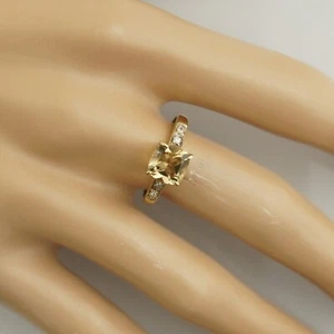 Beautiful 9ct Sun Stone & Diamond ring - Picture 1 of 7