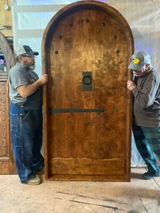 Rustikale massive ERLE Schnittholz Bogenspitze Tür Holz Bilderbuch Schloss Weingut 45" x 89,5" - Bild 1 von 16