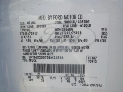 Conjunto de filtro de aire usado se adapta a: camioneta Ford F250SD 2005 5,4 grado A Foto 1 de 4