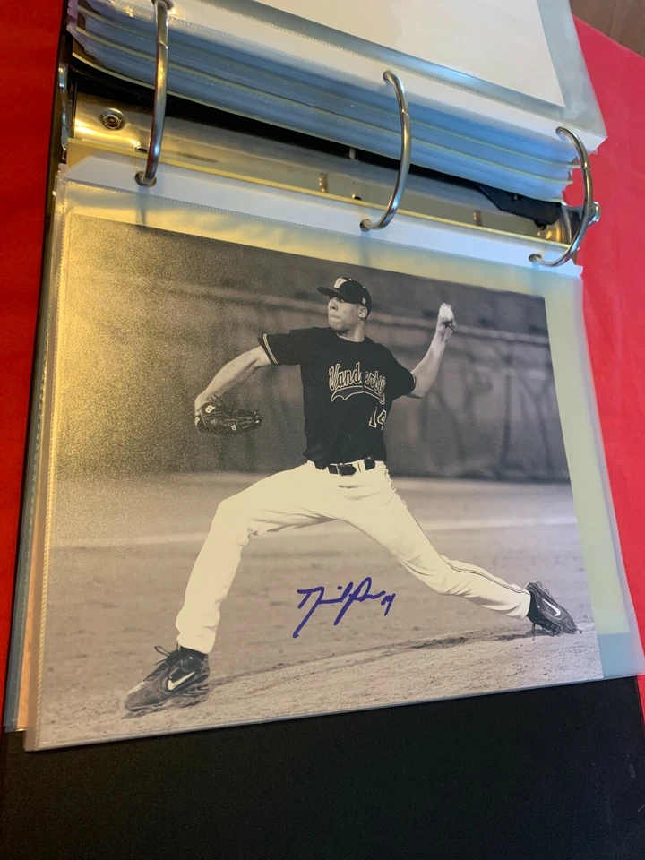 FOTO 8X10 FIRMADA AUTOGRAFIADA POR DAVID PRICE VANDERBILT VANDY BOYS #1 CERTIFICADO DE AUTENTICIDAD Foto 1 de 1