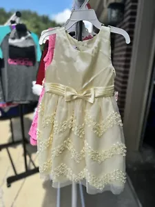 Toddler Girls Spring Summer Yellow Dress Cute NWT MSRP $50 - Picture 1 of 2