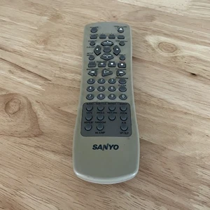 Mando a distancia Sanyo N108A DVD/VCR DVW-7000 DVW-7100 DVW-6000 DVW-6100 DVW-5000 - Imagen 1 de 3