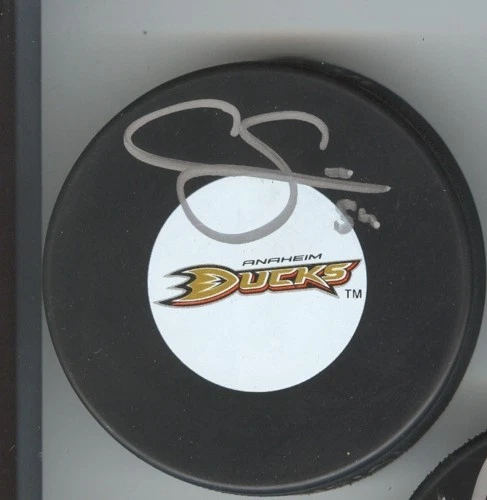 Disco firmado Cam Fowler Anaheim Ducks con certificado de autenticidad Foto 1 de 1